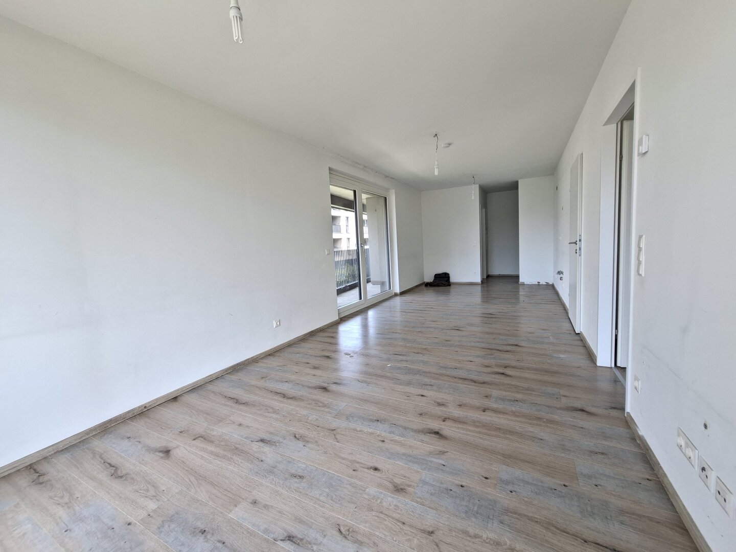 GEMÜTLICHE 3 ZI-Etagenwohnung + BALKON + Lift