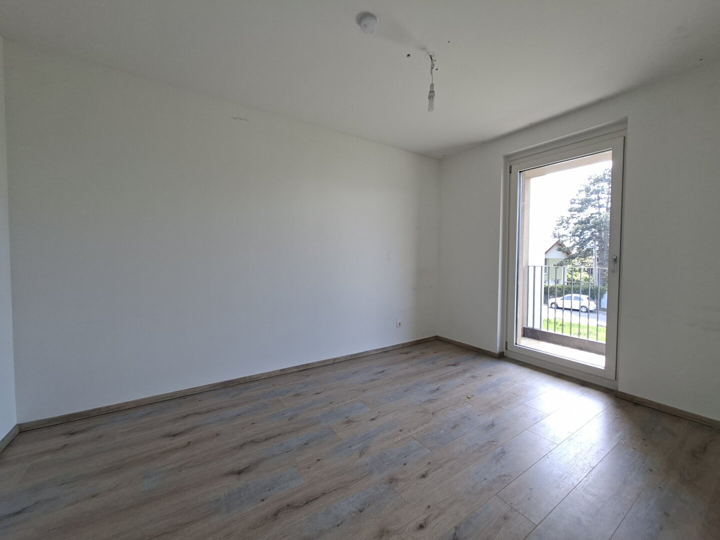 GEMÜTLICHE 3 ZI-Etagenwohnung + BALKON + Lift