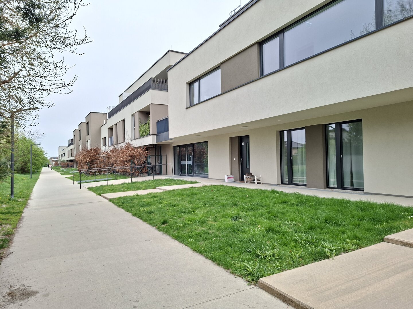 GEMÜTLICHE 3 ZI-Etagenwohnung + BALKON + Lift