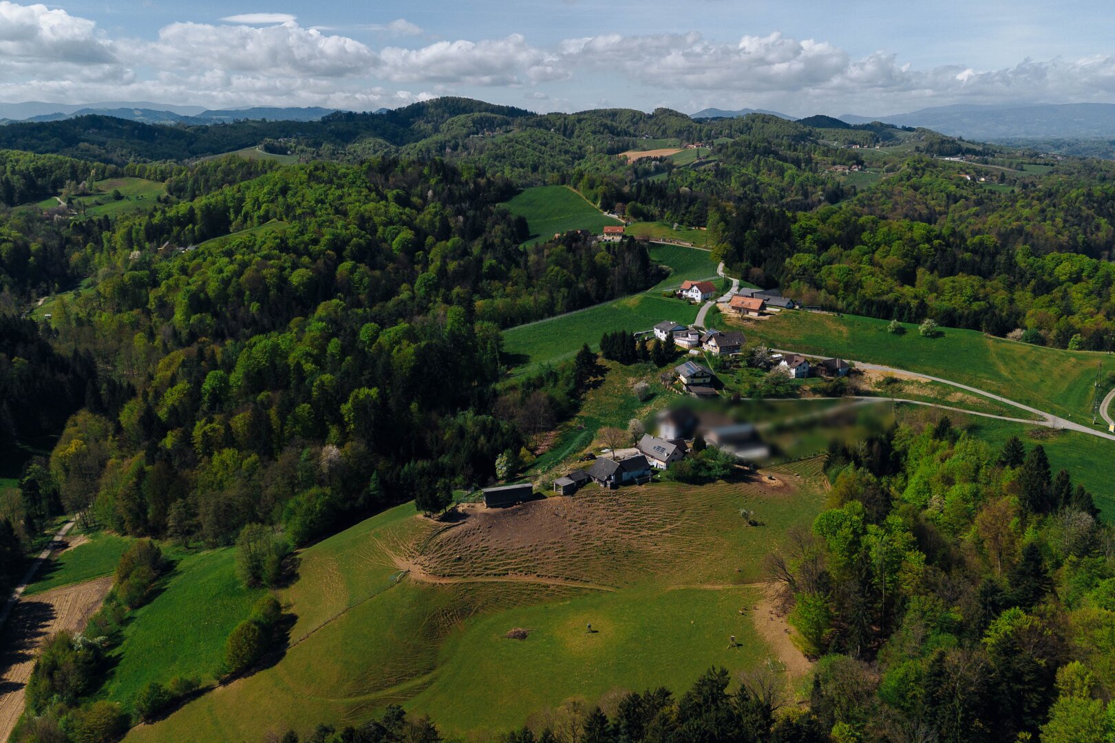 Ihr Rückzugsort am Kranachberg: Anwesen mit Weitblick und Seltenheitswert
