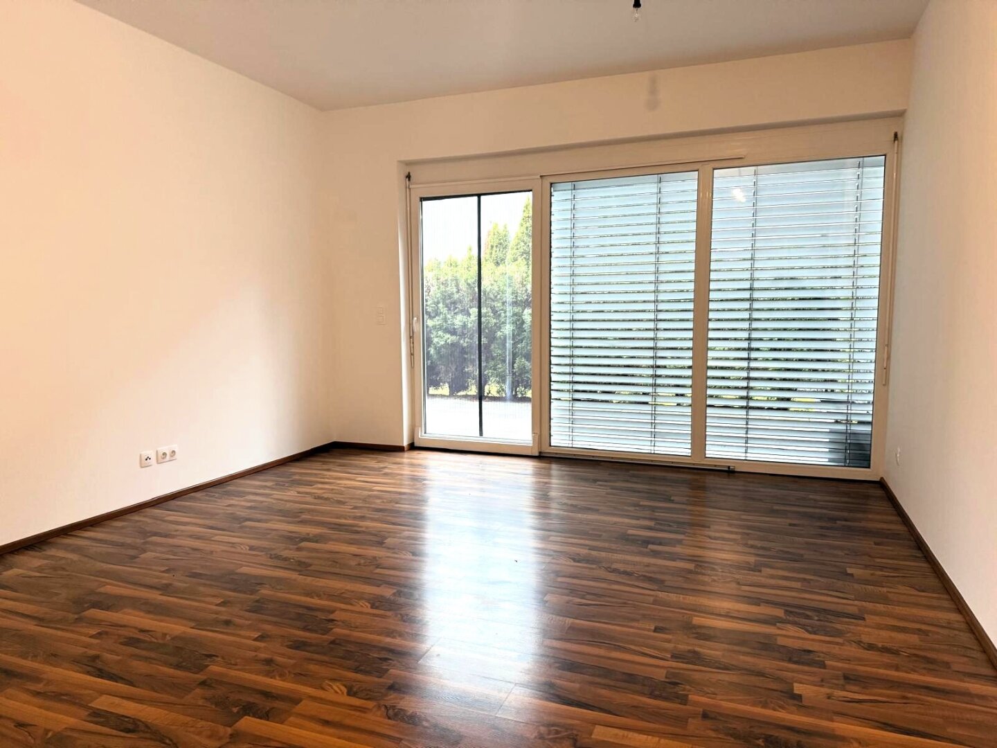Wunderschöne Wohnung mit eigenem Außenbereich - schnell Termin vereinbaren