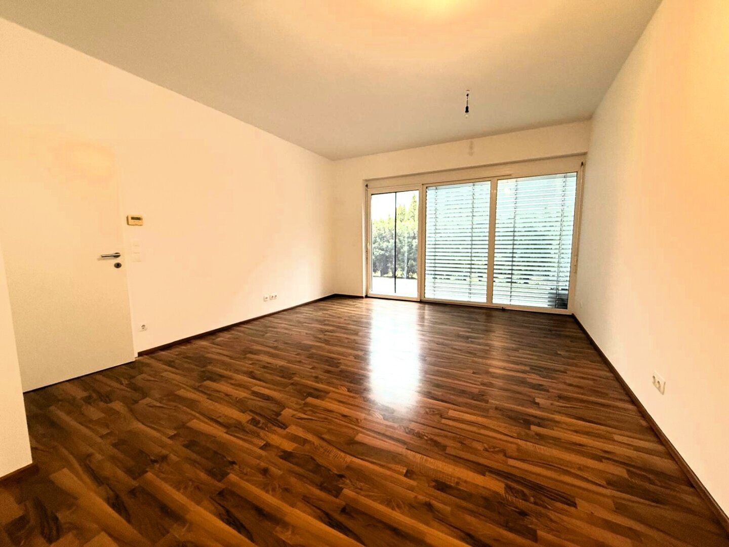 Wunderschöne Wohnung mit eigenem Außenbereich - schnell Termin vereinbaren