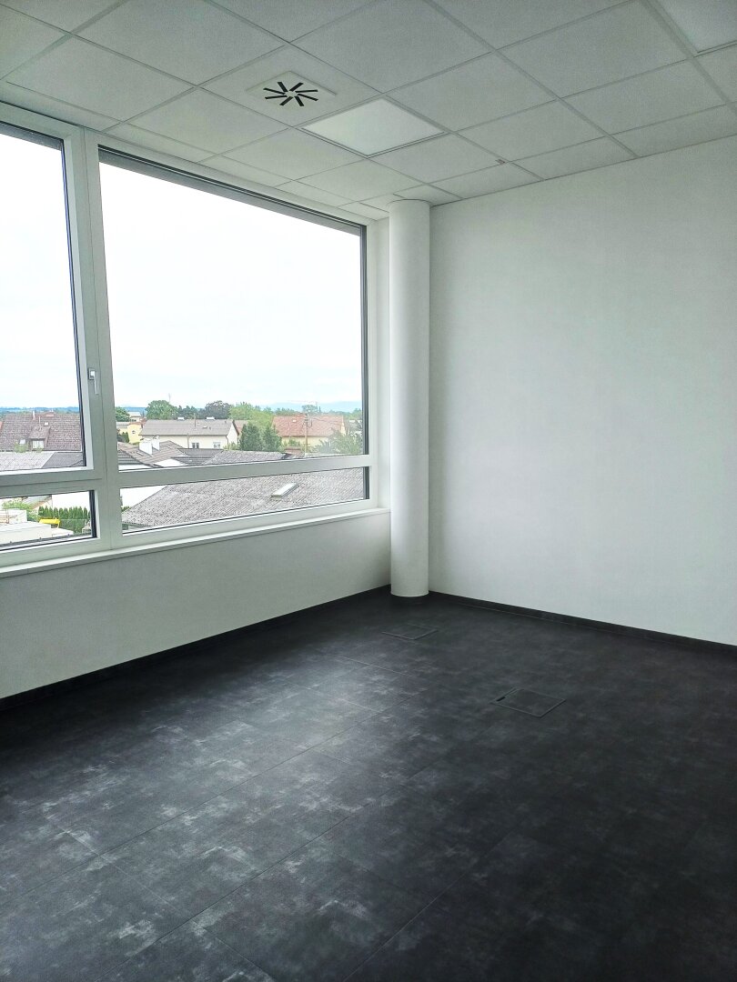 Gemeinschafts-Arztpraxis oder auch als Büro zu vermieten nähe Plus City