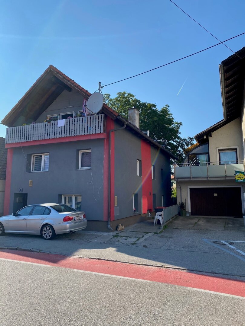 Mehrfamilienhaus mit 3 Wohneinheiten im Ortszentrum