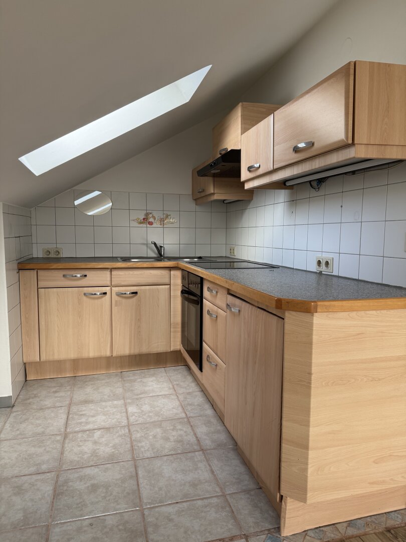 *Dachgeschosswohnung in Pasching*