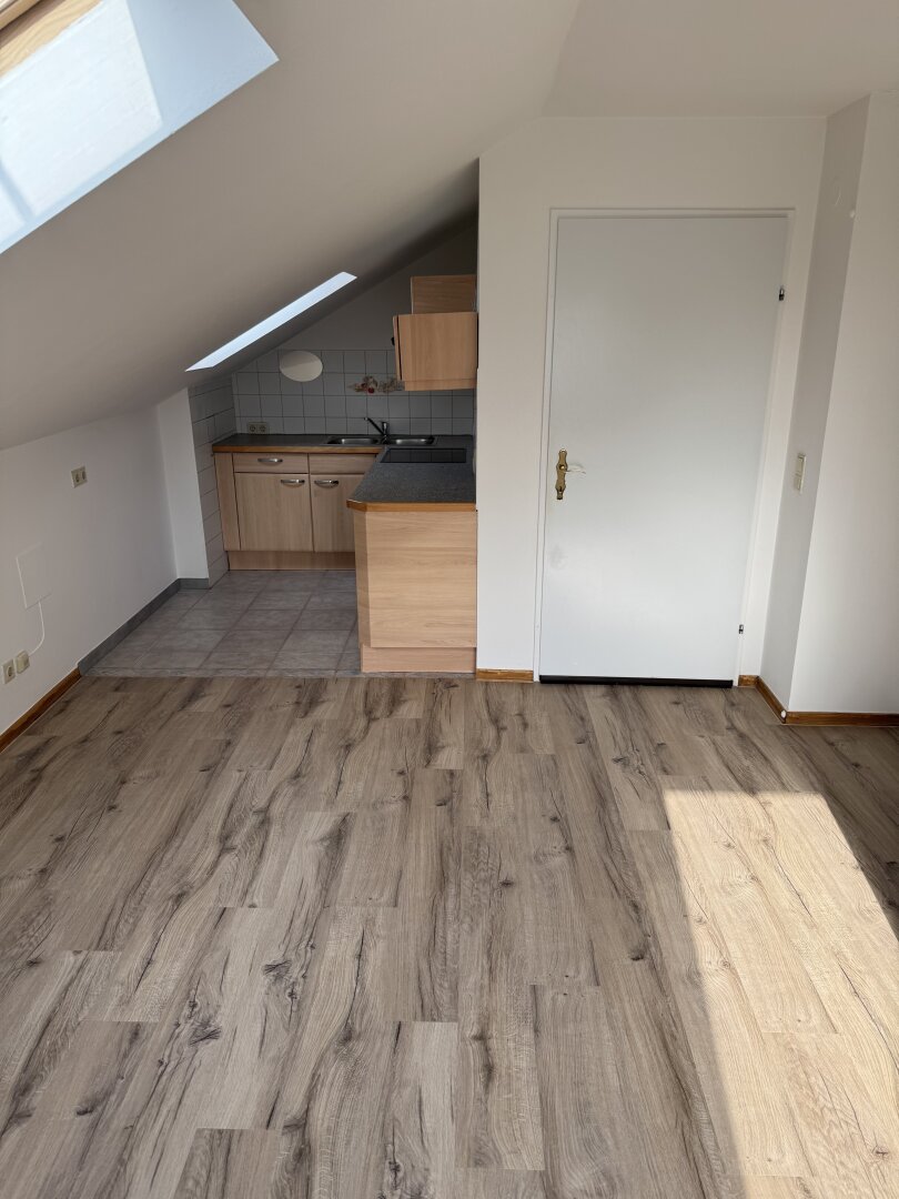 *Dachgeschosswohnung in Pasching*