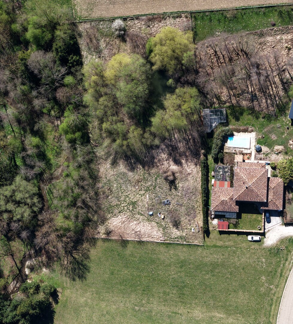 betriebsgrundstück mit teich & bach – ca. 5.178 m² | ideal für handwerk & kleinunternehmen