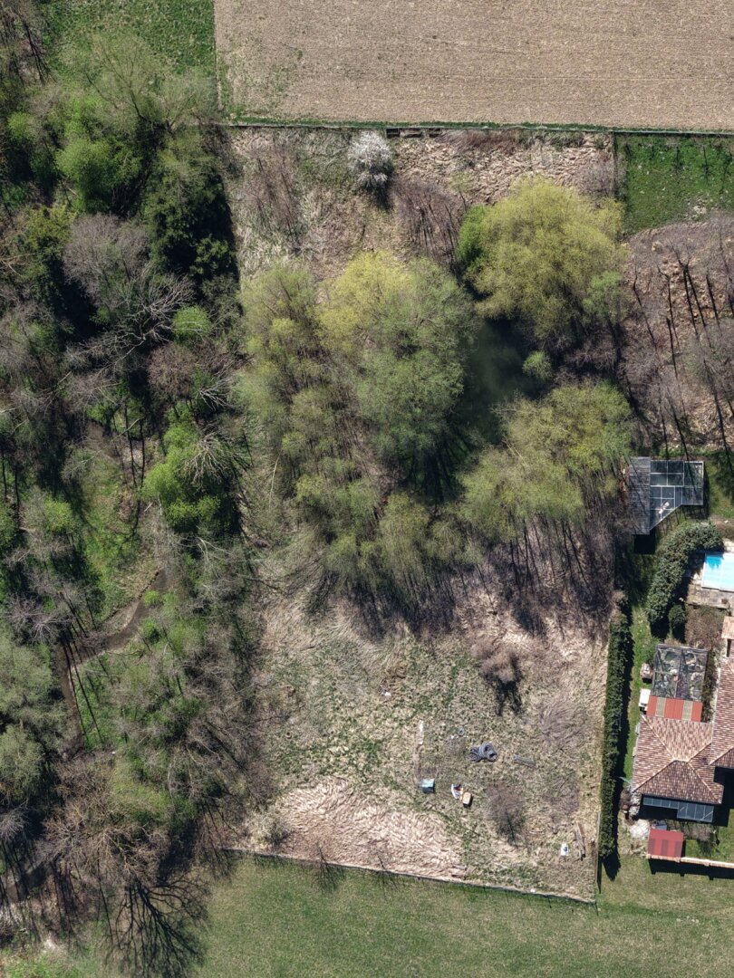 betriebsgrundstück mit teich & bach – ca. 5.178 m² | ideal für handwerk & kleinunternehmen