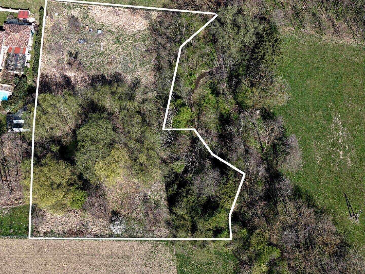 betriebsgrundstück mit teich & bach – ca. 5.178 m² | ideal für handwerk & kleinunternehmen