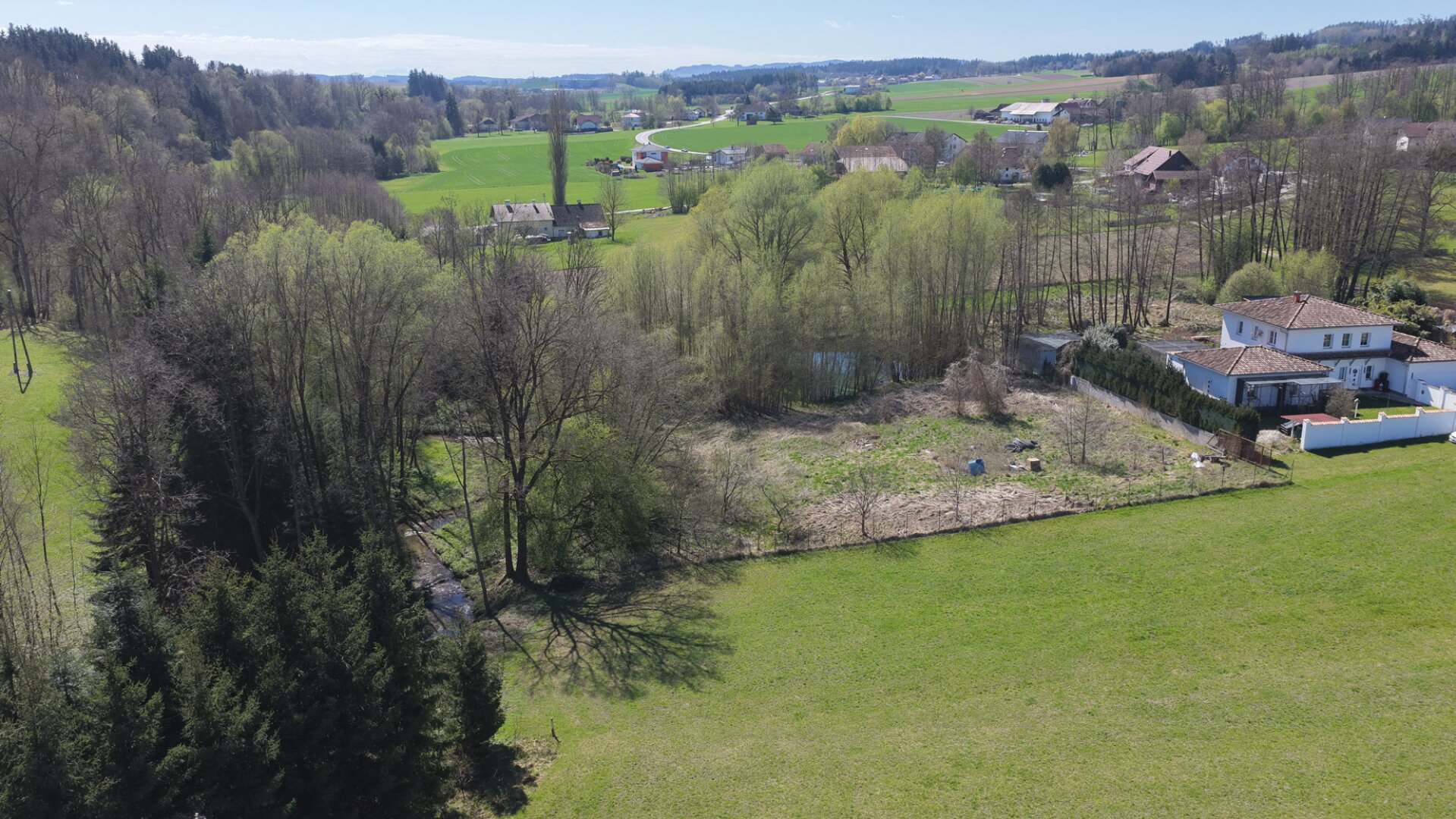 betriebsgrundstück mit teich & bach – ca. 5.178 m² | ideal für handwerk & kleinunternehmen