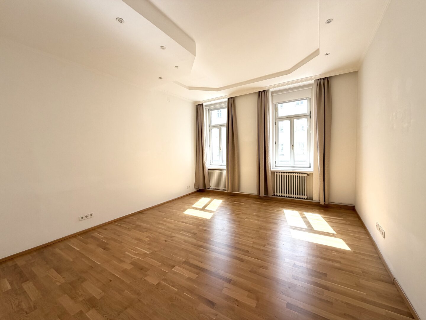 Hochwertig saniertes Altbaujuwel – großzügige 2,5 Zimmer | ca. 79 m² | Lift & Klima | U6 Alserstraße | 43/44