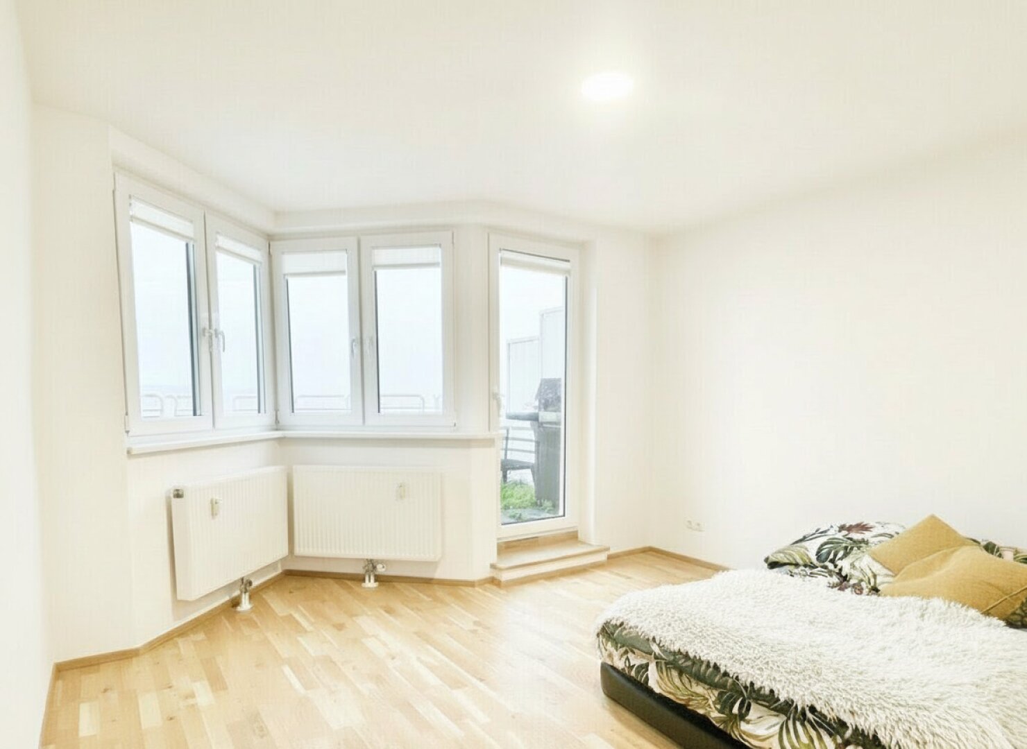 Einzigartige 2-Zimmer-Maisonette mit Terrasse und Blick auf den Lainzer Tiergarten