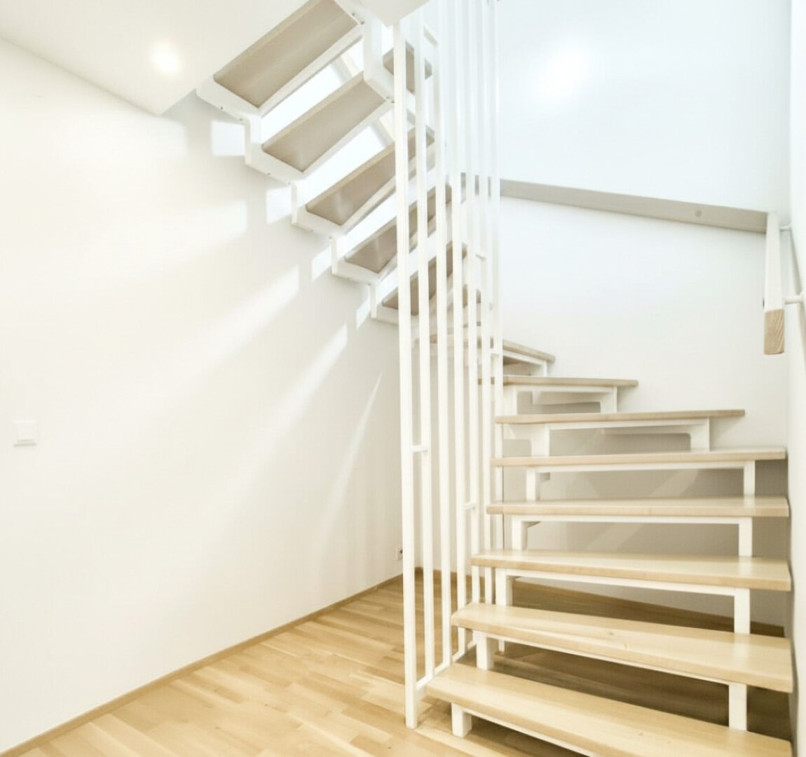 Einzigartige 2-Zimmer-Maisonette mit Terrasse und Blick auf den Lainzer Tiergarten