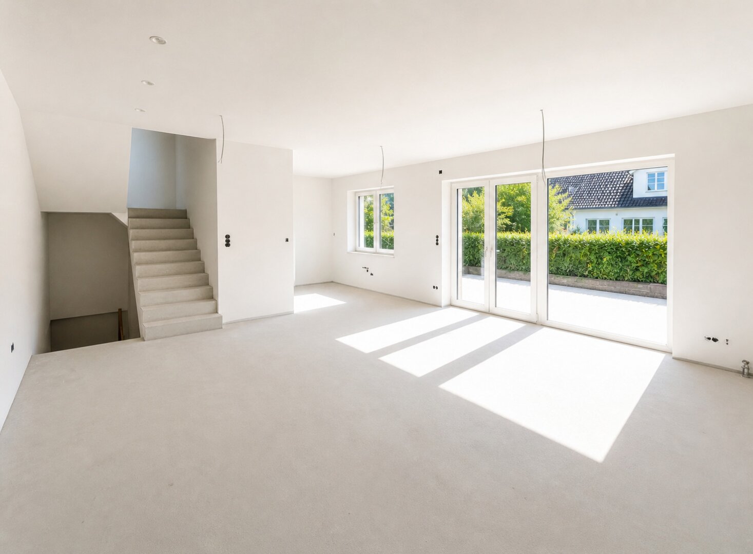 Hochwertige Doppelhaushälfte mit 210 m² Nutzfläche, 5 Zimmer, Keller und Garten in ruhiger Lage