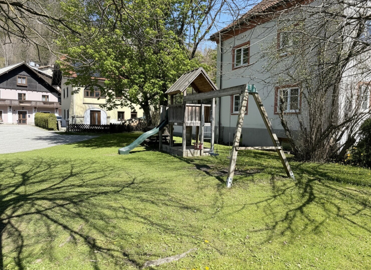 Provisionsfreie Ferienwohnung in St. Aegyd – voll möbliert, mit Carport, sofort verfügbar