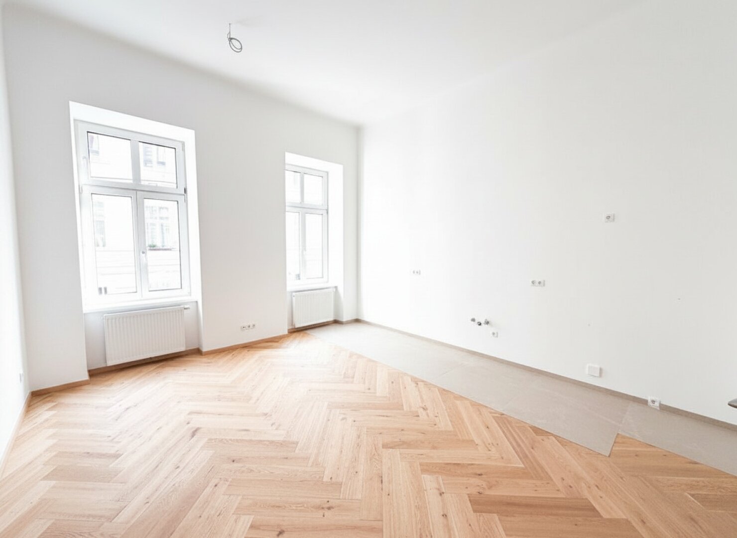 GENERALSANIERTES ALTBAUJUWEL – ERSTBEZUG 2026 | 4 Zimmer | 92 m² | Ruhelage | Nähe TU & WKO