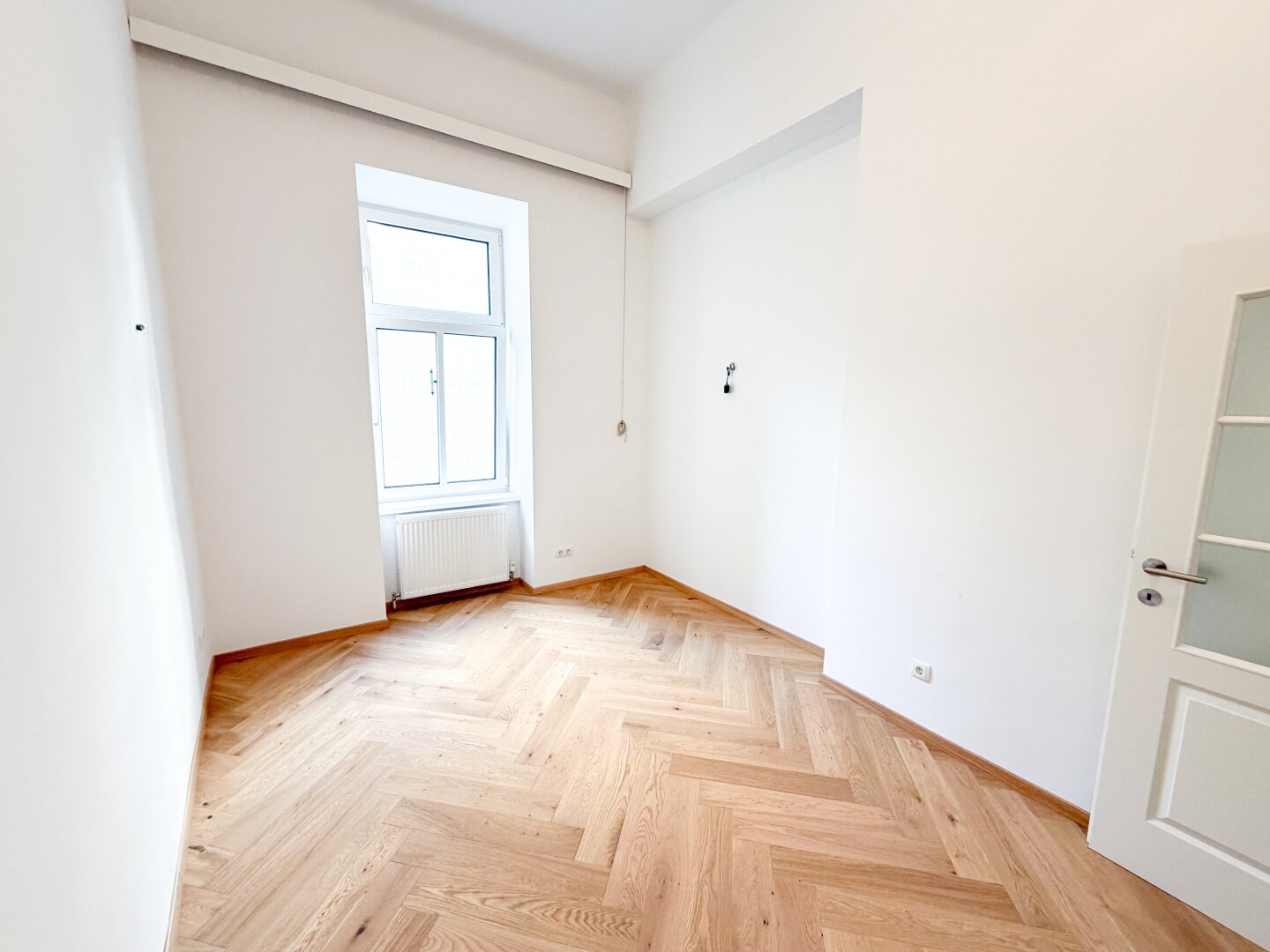 GENERALSANIERTES ALTBAUJUWEL – ERSTBEZUG 2026 | 4 Zimmer | 92 m² | Ruhelage | Nähe TU & WKO