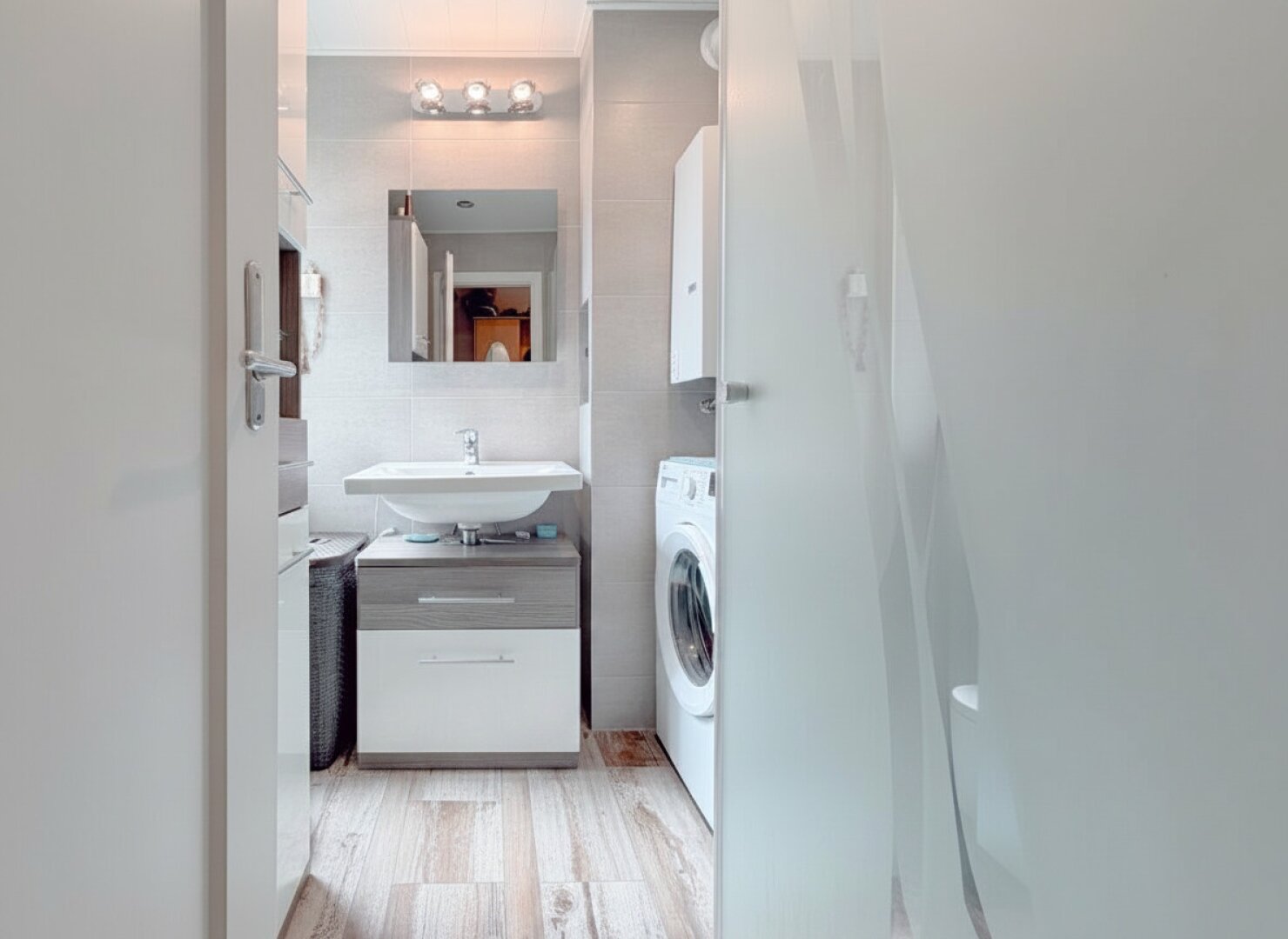 Dachgeschosswohnung im 18. | 2 Zimmer | ruhig, gepflegt | nahe Pötzleinsdorf