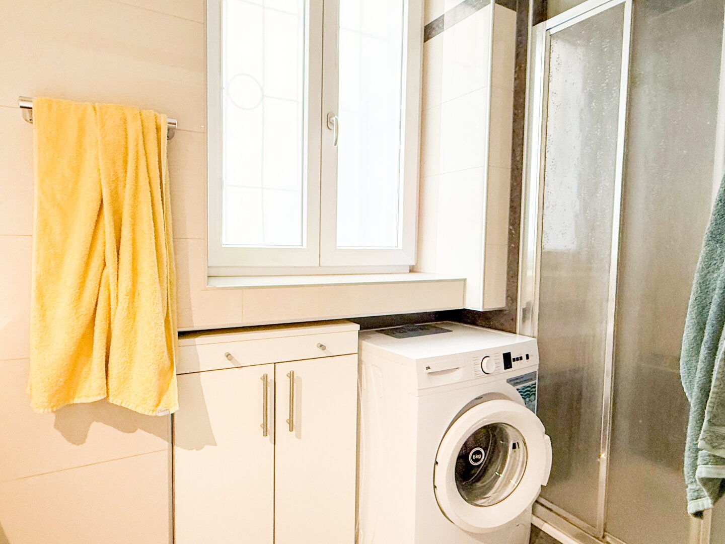 Großzügige Altabuwohung mit moderner Austattung I Nähe U6; Bildungscampus Flora Fries