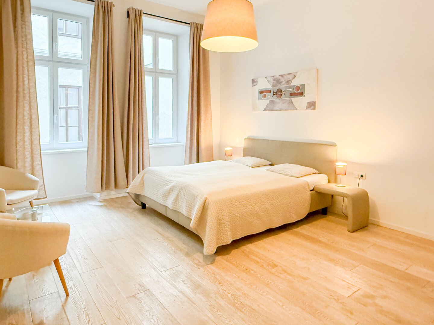 Ruhige Innenhof-Wohnung nähe MuseumsQuartier – Stilvoll sanierte 2-Zimmer-Wohnung I Fußbodenheizung I Altbau