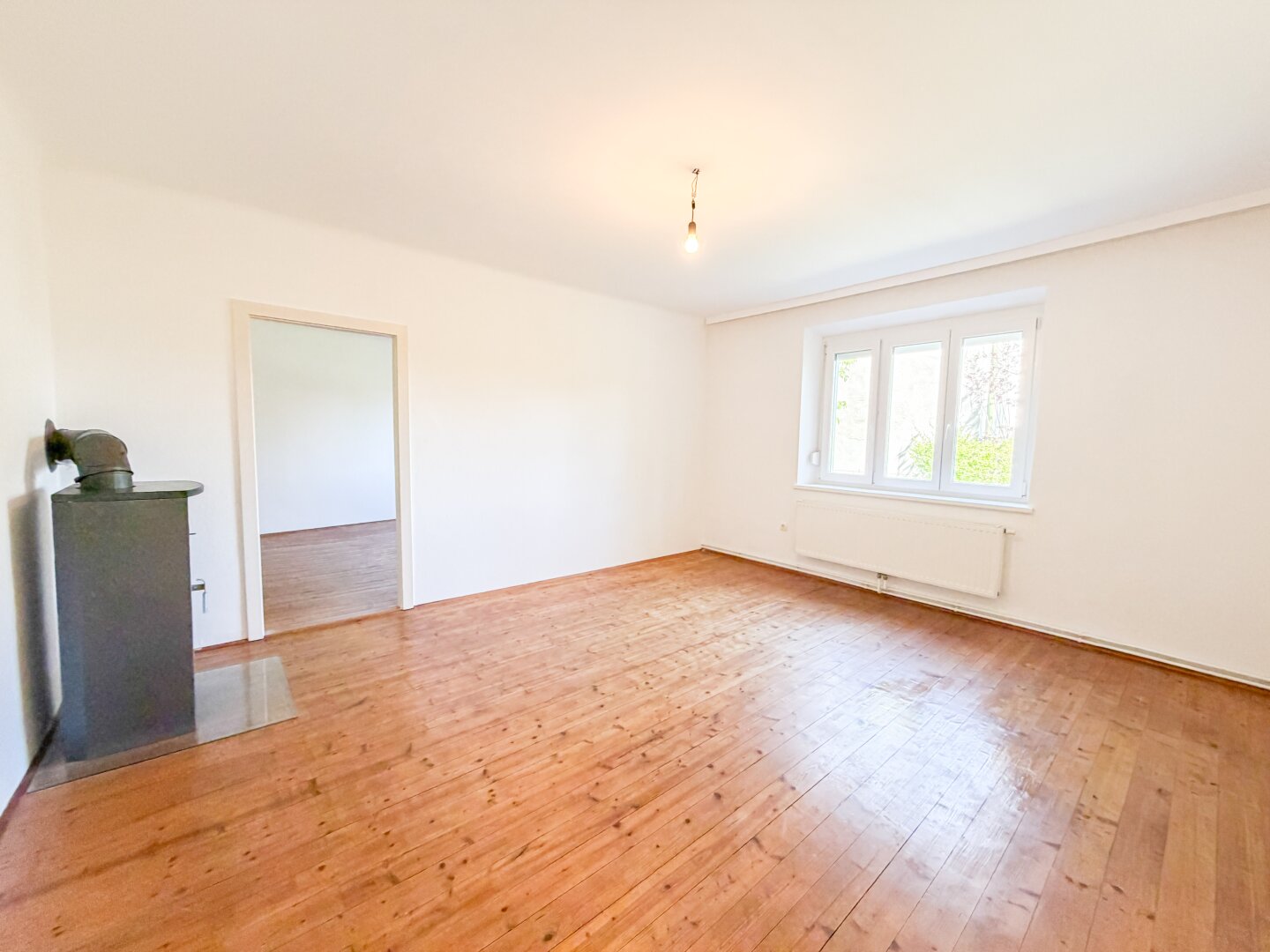 Charmante 2-Zimmer-Wohnung mit Schwedenofen I Nahe Perchtoldsdorf Zentrum