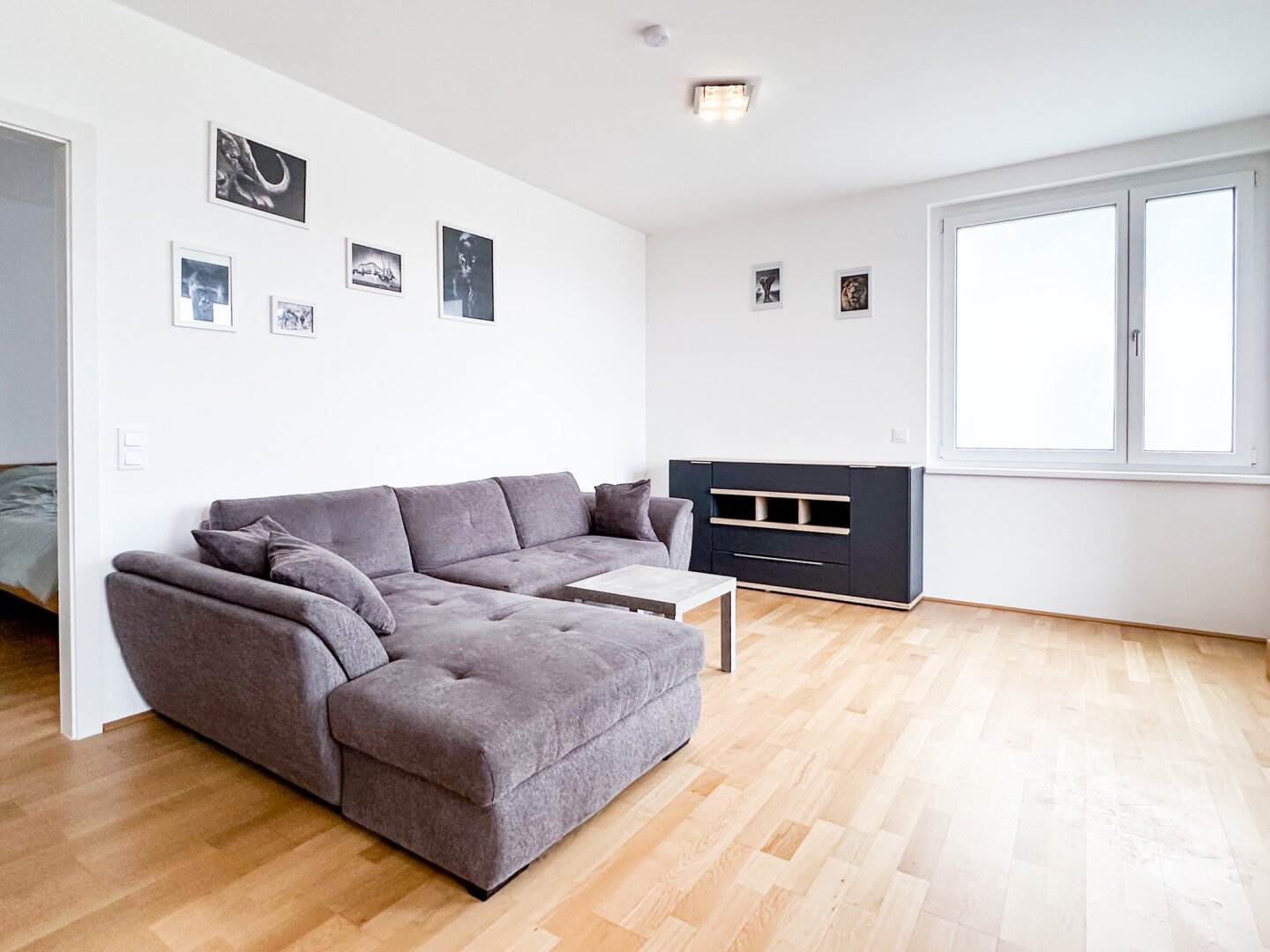 Traumhafte 3-Zimmerwohnung mit großer Dachterrasse: TOP-Zustand | Klimaanlage | Garagenplatz | Ruhelage