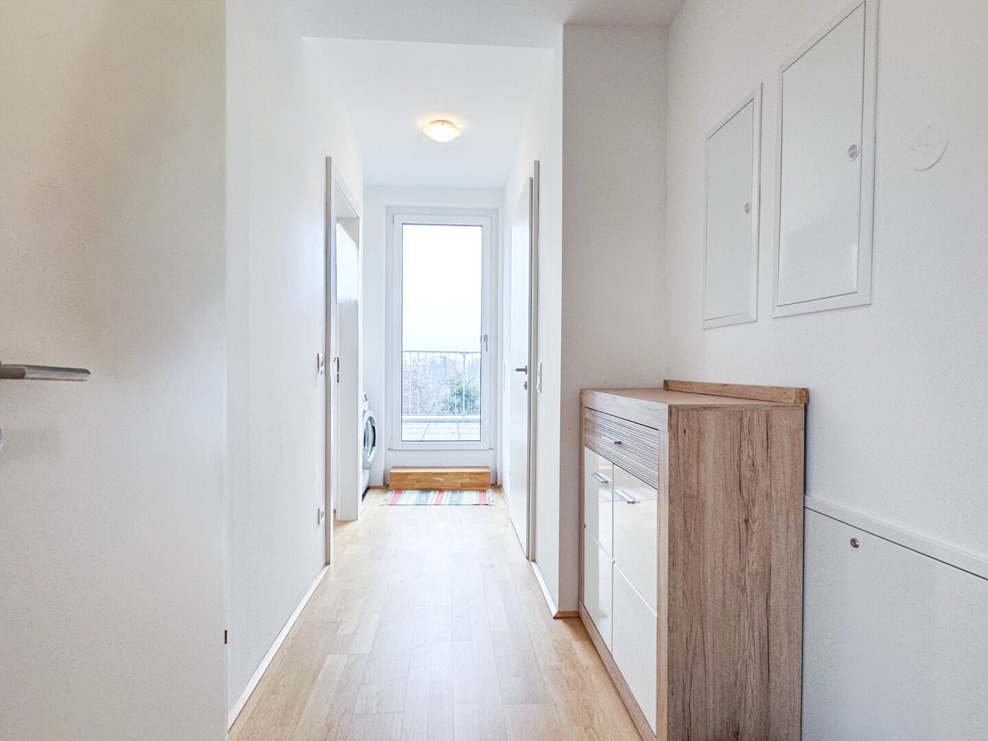 Traumhafte 3-Zimmerwohnung mit großer Dachterrasse: TOP-Zustand | Klimaanlage | Garagenplatz | Ruhelage