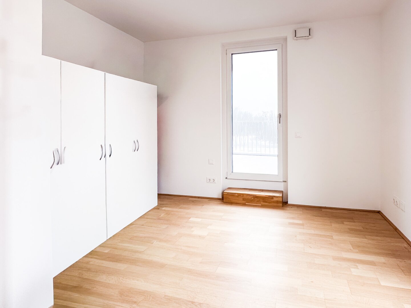 Traumhafte 3-Zimmerwohnung mit großer Dachterrasse: TOP-Zustand | Klimaanlage | Garagenplatz | Ruhelage