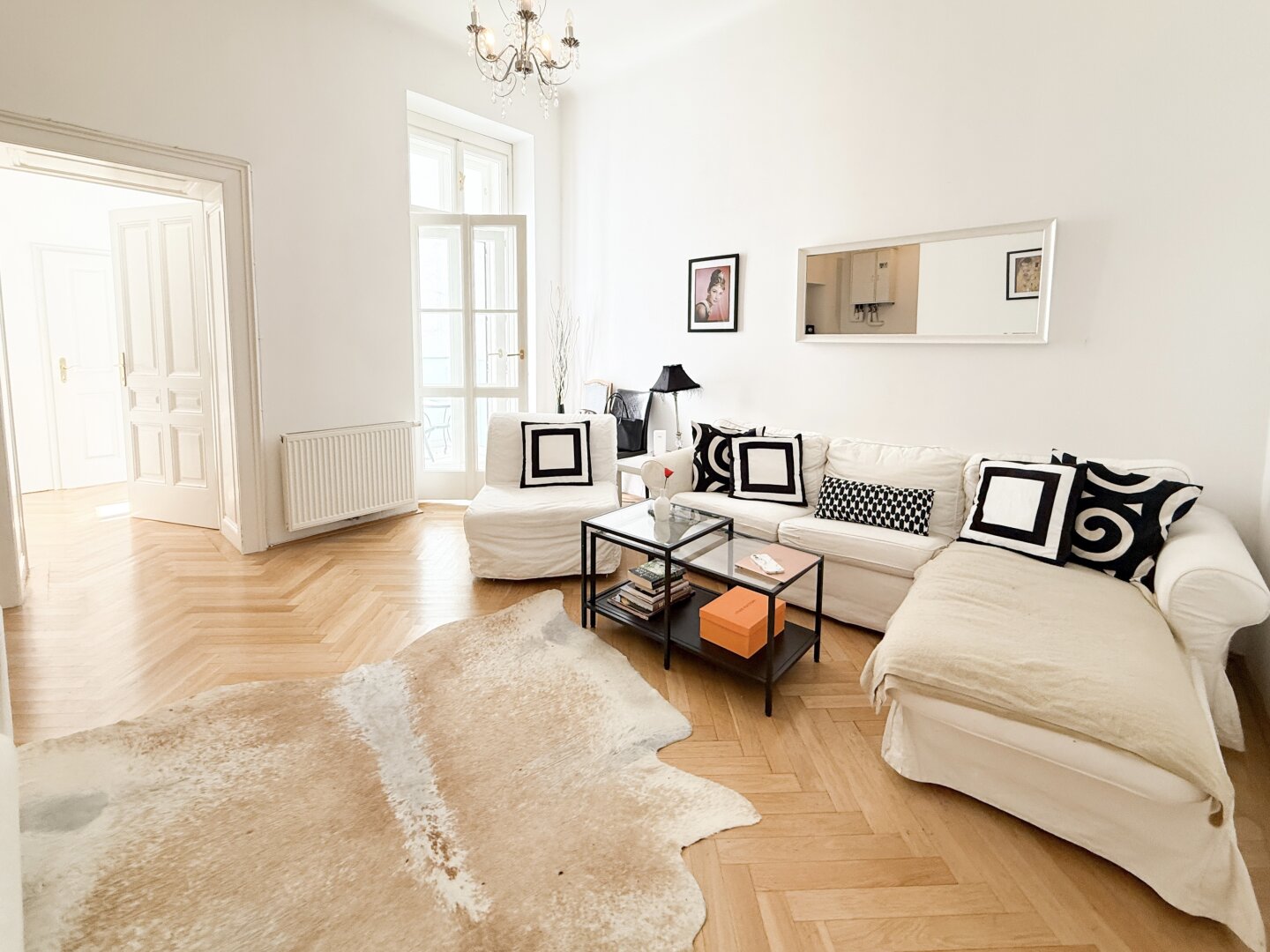 Exklusive 3-Zimmer-Altbauwohnung mit Balkon in Bestlage des 1. Bezirks – Gonzagagasse 1010 Wien