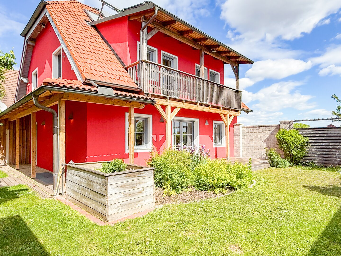 Modernes Einfamilienhaus mit sonnigem Garten & Wohlfühlcharakter | PV | Solar | Klima