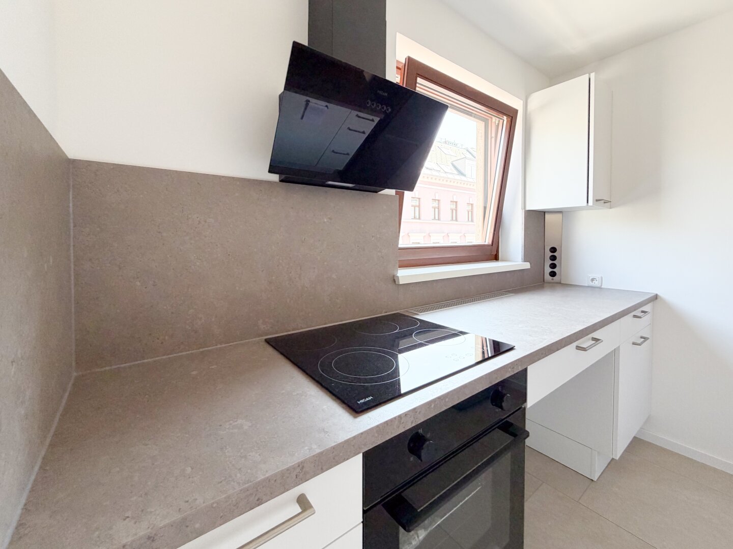 Anlegerhit oder Eigenheim | Sanierte 2-Zimmer-Wohnung nahe Matzleinsdorfer Platz | 6er,18er,62er 14a | SBahn | U5