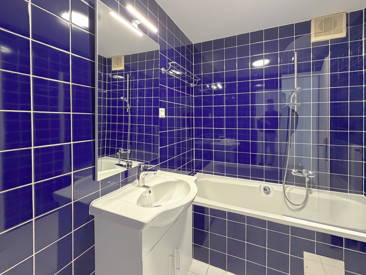 Anlegerhit oder Eigenheim | Sanierte 2-Zimmer-Wohnung nahe Matzleinsdorfer Platz | 6er,18er,62er 14a | SBahn | U5