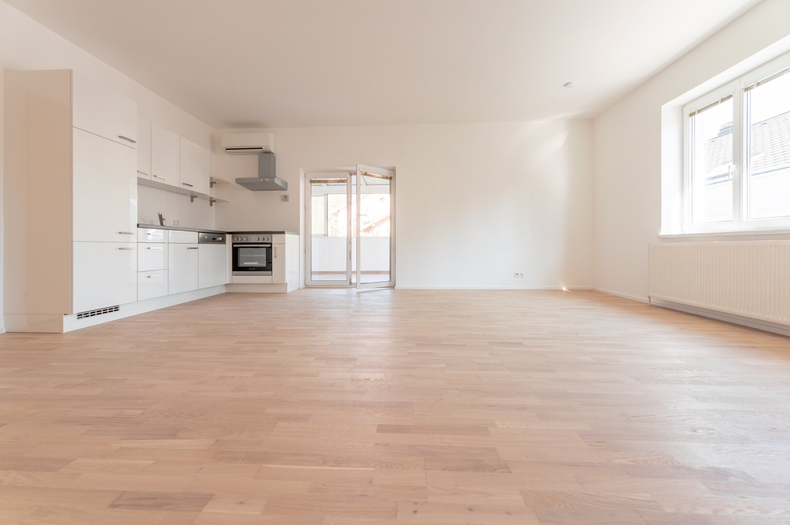 Charmante 2-Zimmer-Wohnung mit Wintergarten und Gartenzugang in stadtnaher Lage