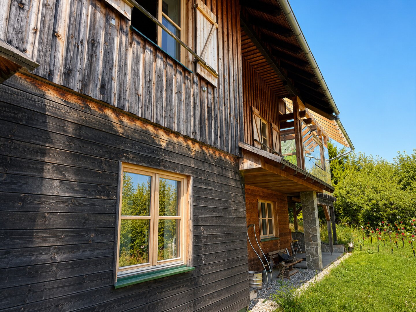 Besondere Liegenschaft mit Landhauscharakter, knapp 3.000 m² Grund und traumhaftem Weitblick in Semriach