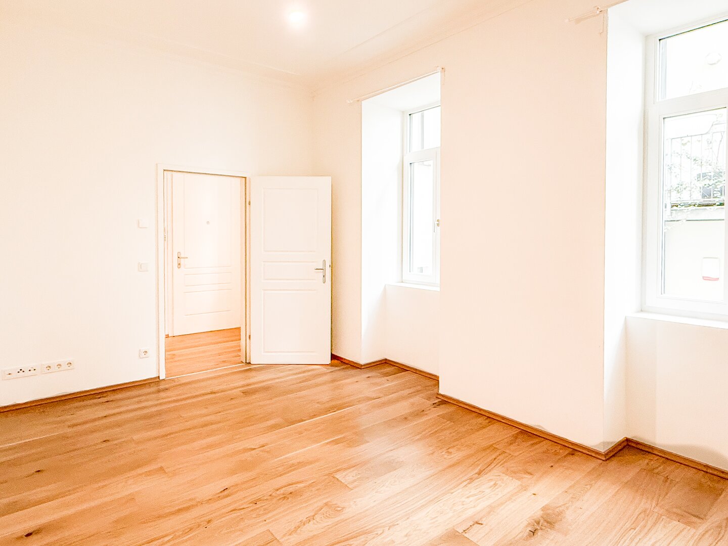 Altbauklassiker im sanierten Zustand - Top-Lage im Cottageviertel I Nähe Aumannplatz I Fußbodenheizung