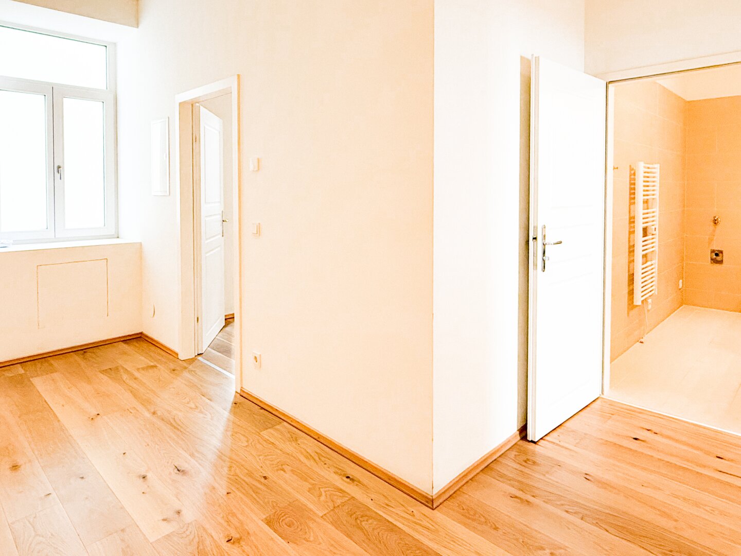 Altbauklassiker im sanierten Zustand - Top-Lage im Cottageviertel I Nähe Aumannplatz I Fußbodenheizung