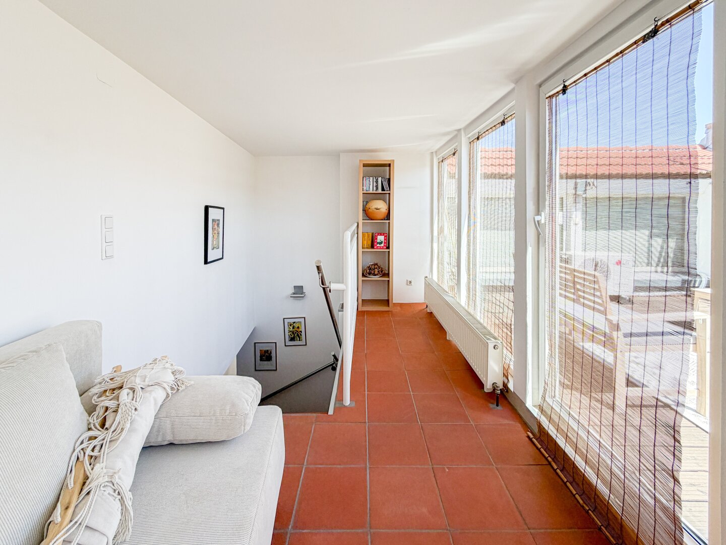+++ Traumhafte 3-Zimmer-Dachgeschosswohnung I 2 DACHTERRASSEN mit ca. 28 m2 I Top-Lage Josefstadt +++
