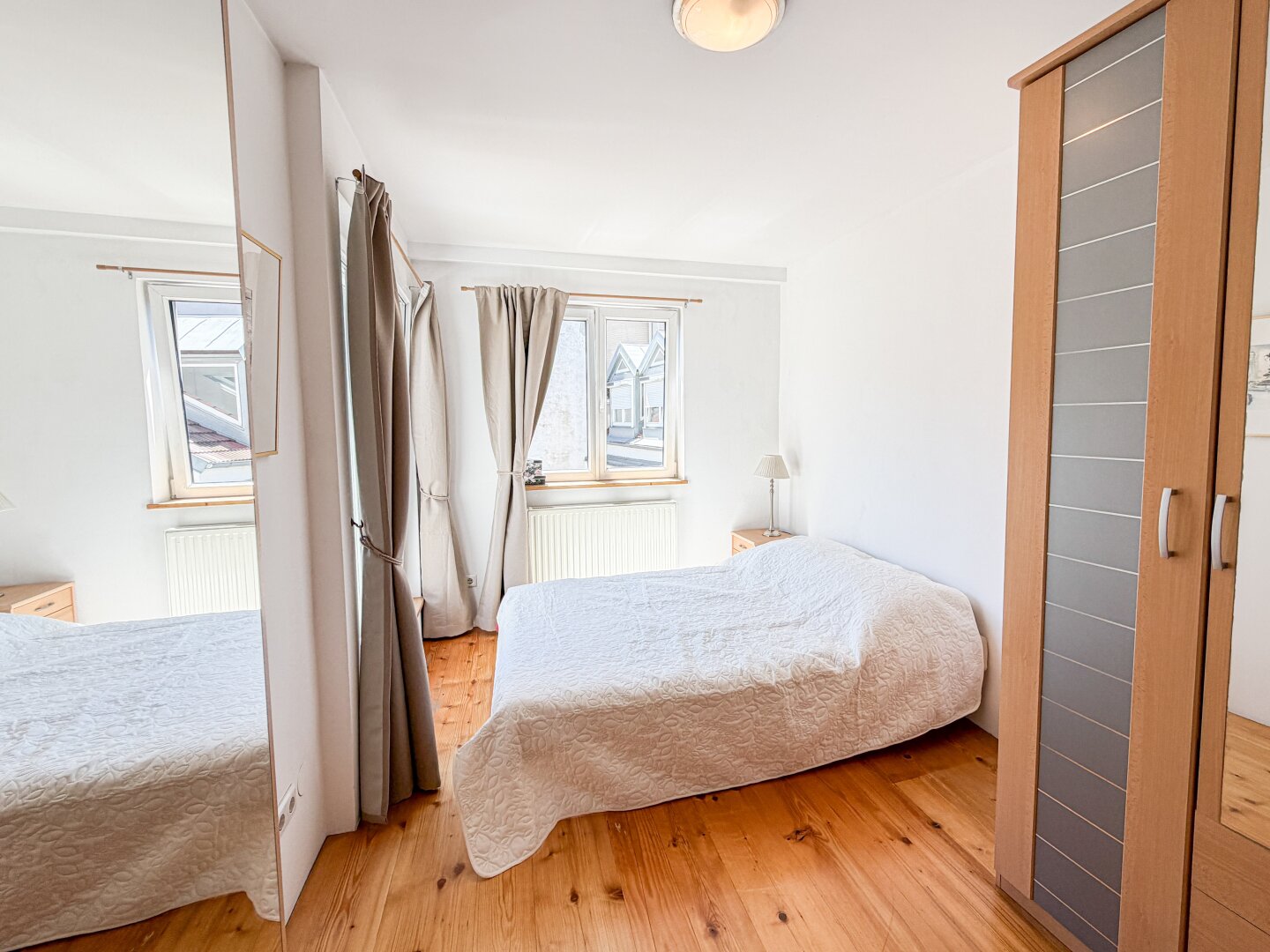 +++ Traumhafte 3-Zimmer-Dachgeschosswohnung I 2 DACHTERRASSEN mit ca. 28 m2 I Top-Lage Josefstadt +++