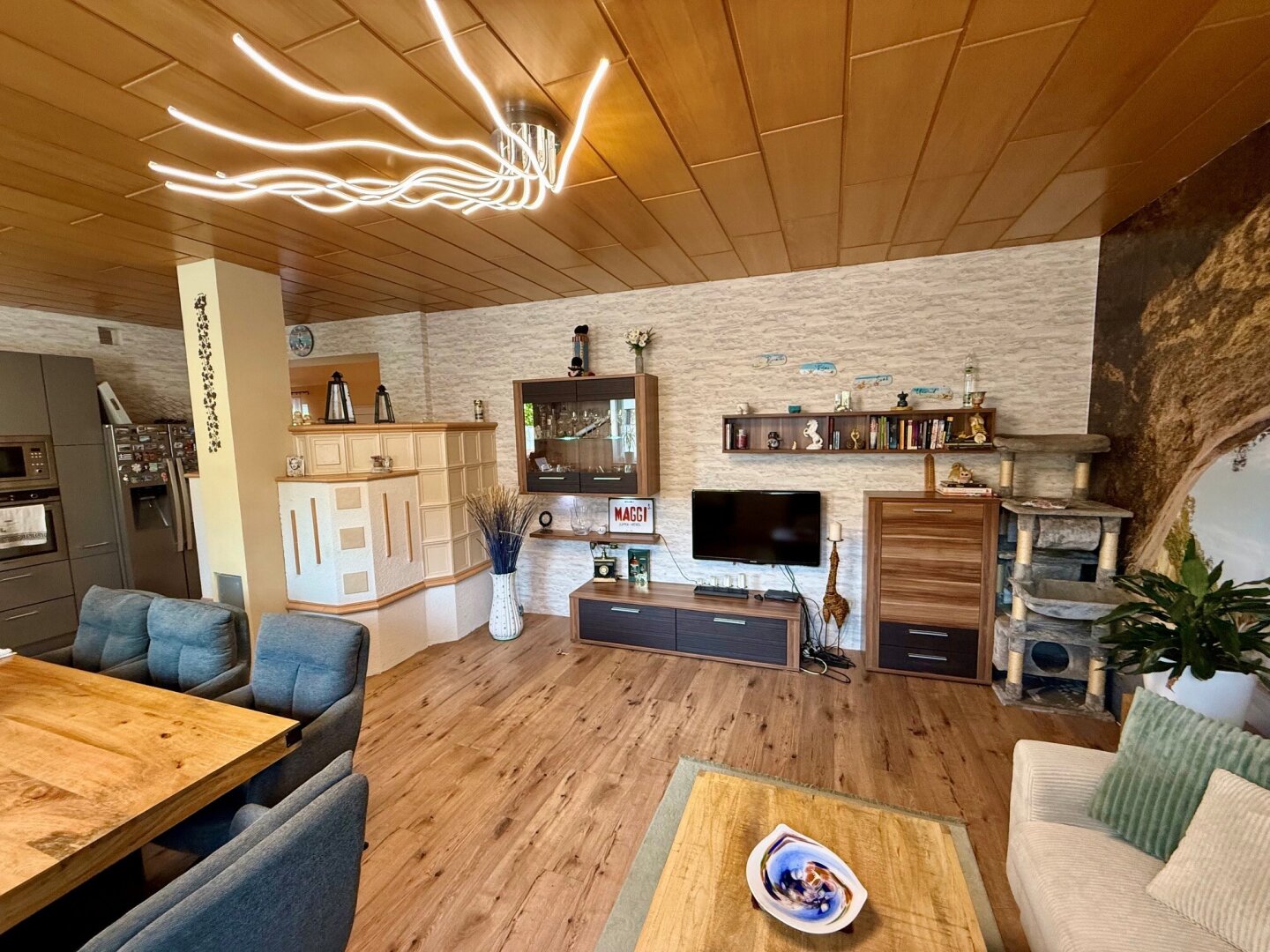 Top-Einfamilienhaus mit Traumgarten und Terrasse in Deutsch-Wagram - Kaufpreis: EUR 399.000,-- !!!