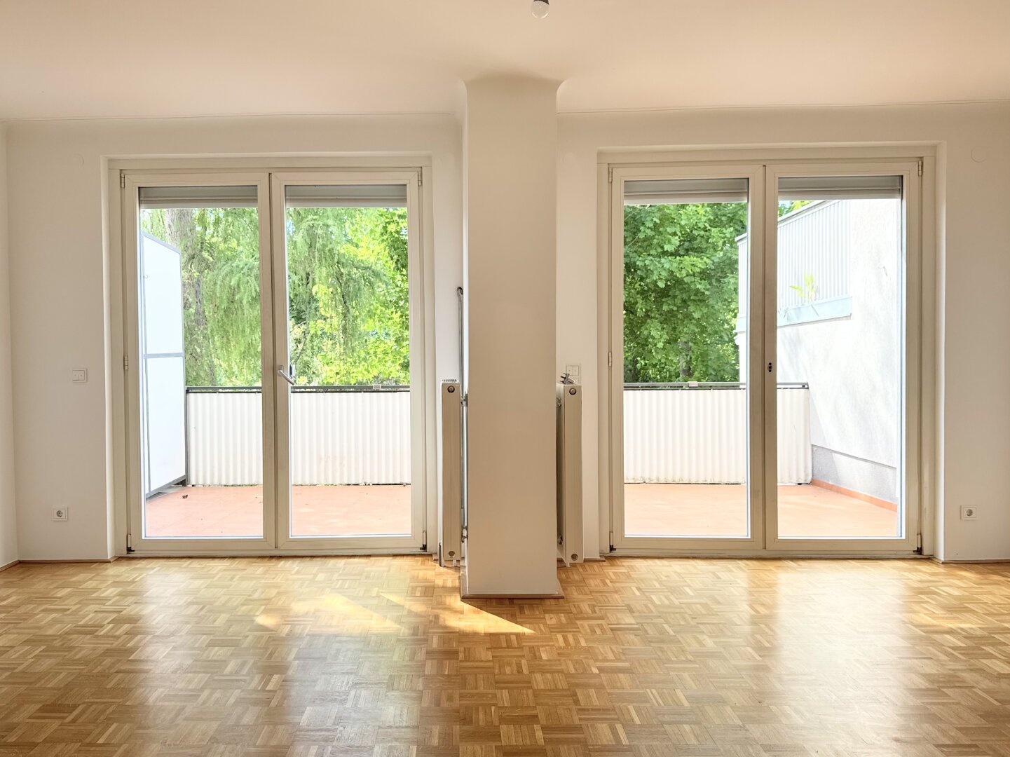 GARAGENPLATZ I 4 ZIMMER I SÜDSEITIGE TERRASSE I absolute Ruhelage I moderne Ausstattung