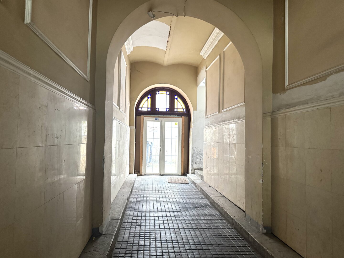1-Zimmer-Altbauwohnung in zentraler Lage in Ottakring