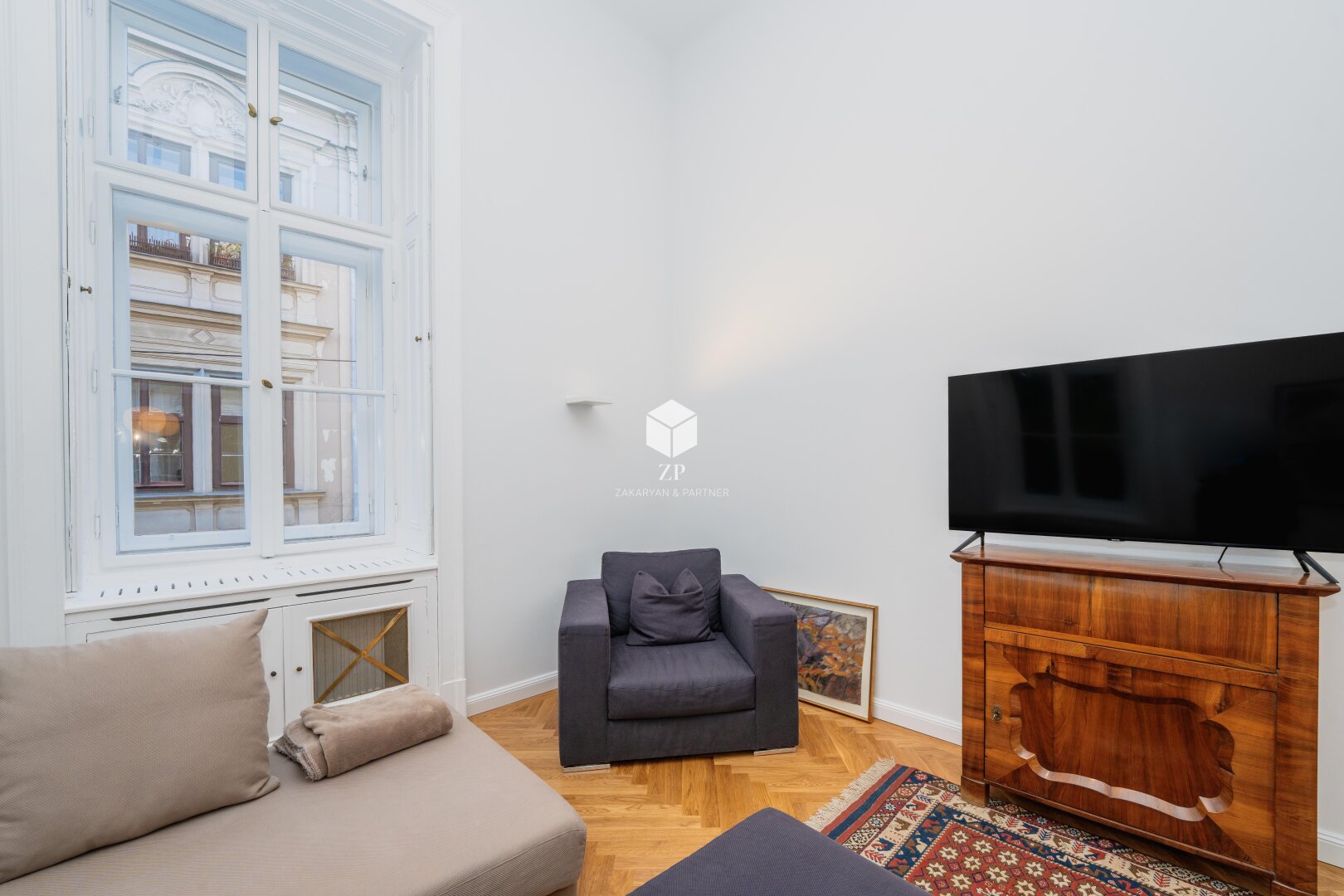 Palais Salm: Möblierte Luxus-Wohnung mit 2 Schlafzimmern!