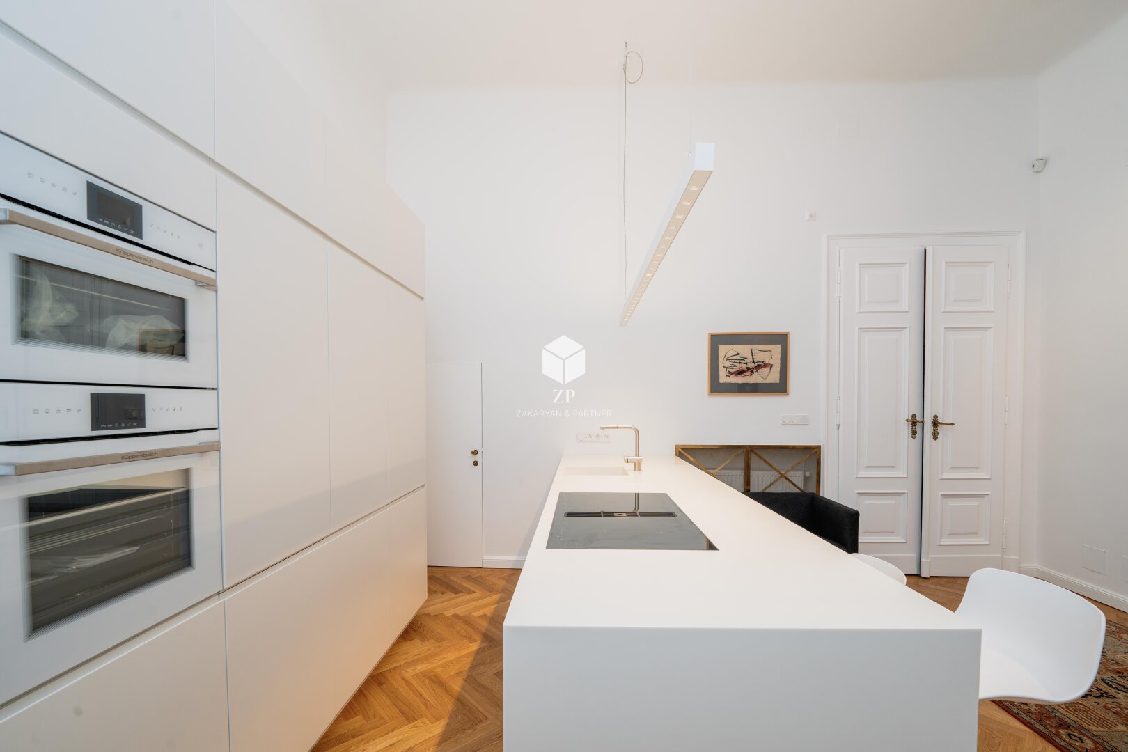 Palais Salm: Möblierte Luxus-Wohnung mit 2 Schlafzimmern!