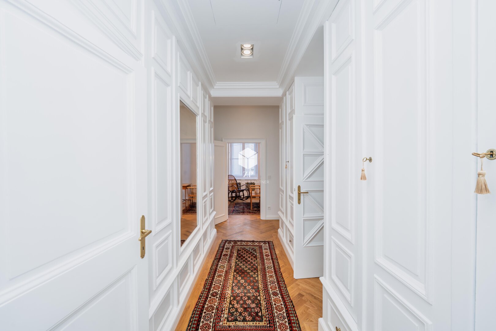 Palais Salm: Möblierte Luxus-Wohnung mit 2 Schlafzimmern!
