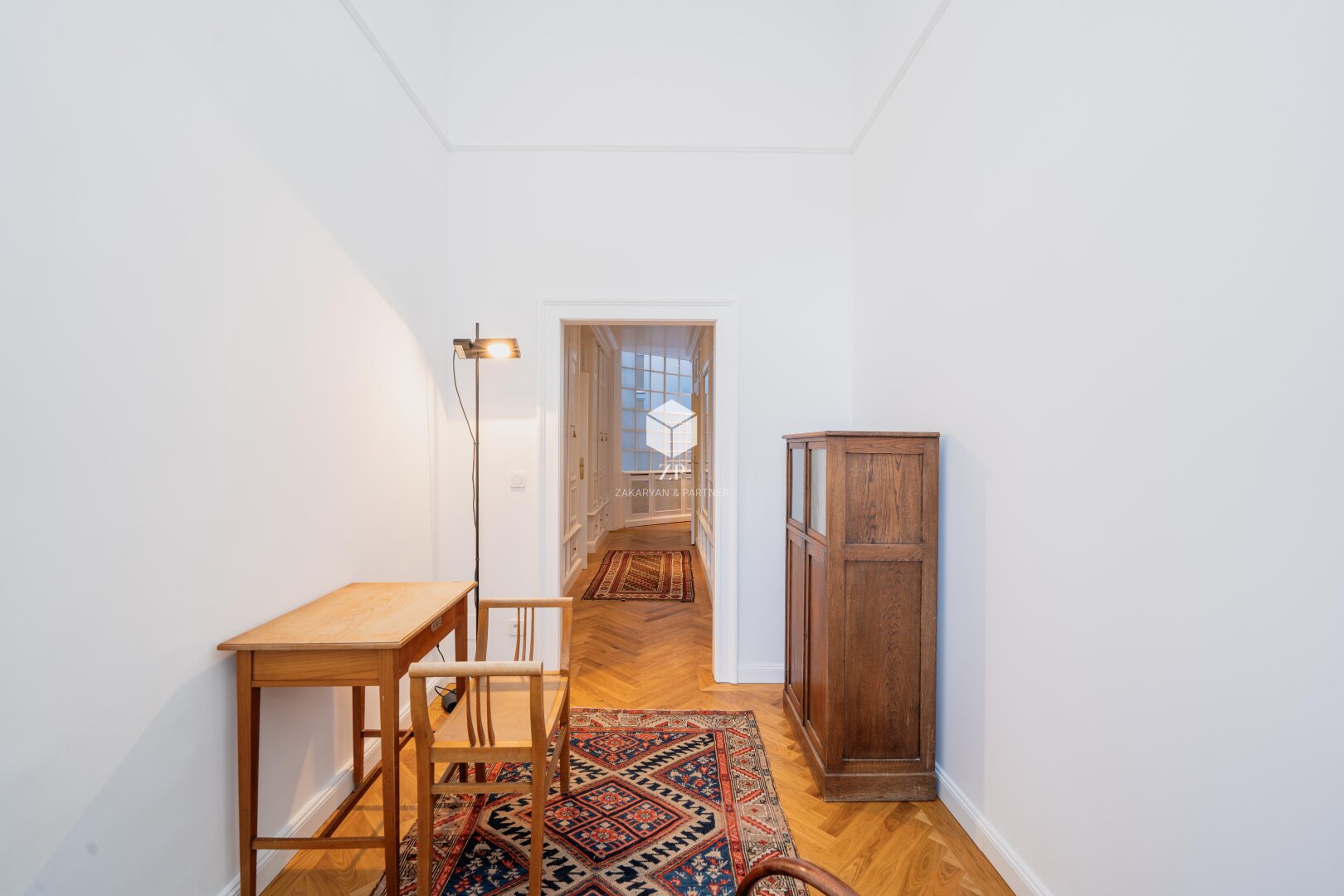 Palais Salm: Möblierte Luxus-Wohnung mit 2 Schlafzimmern!