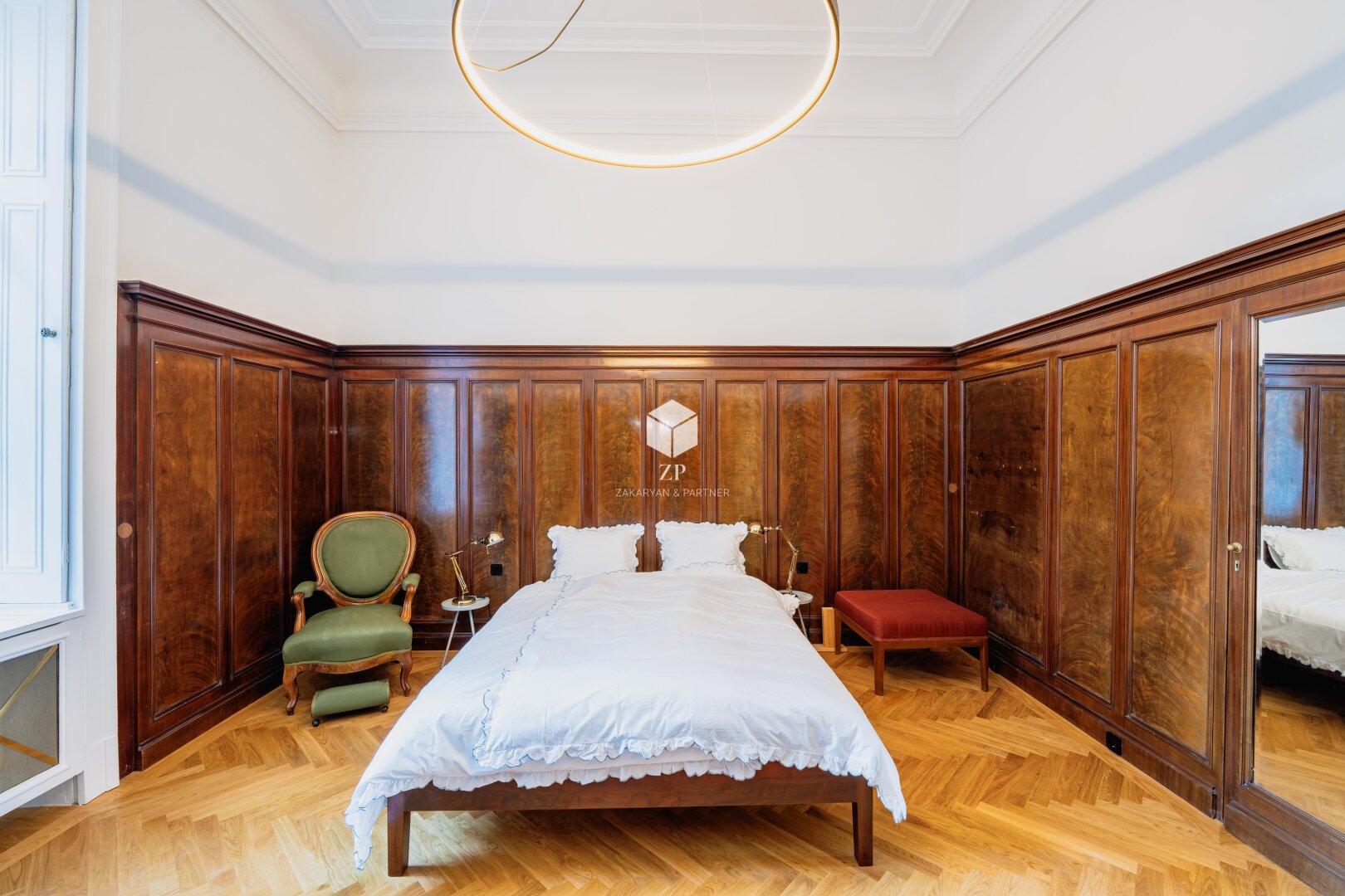 Palais Salm: Möblierte Luxus-Wohnung mit 2 Schlafzimmern!