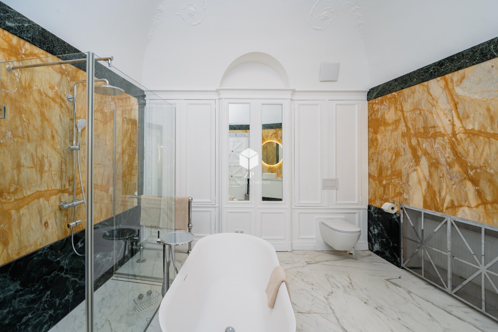 Palais Salm: Möblierte Luxus-Wohnung mit 2 Schlafzimmern!