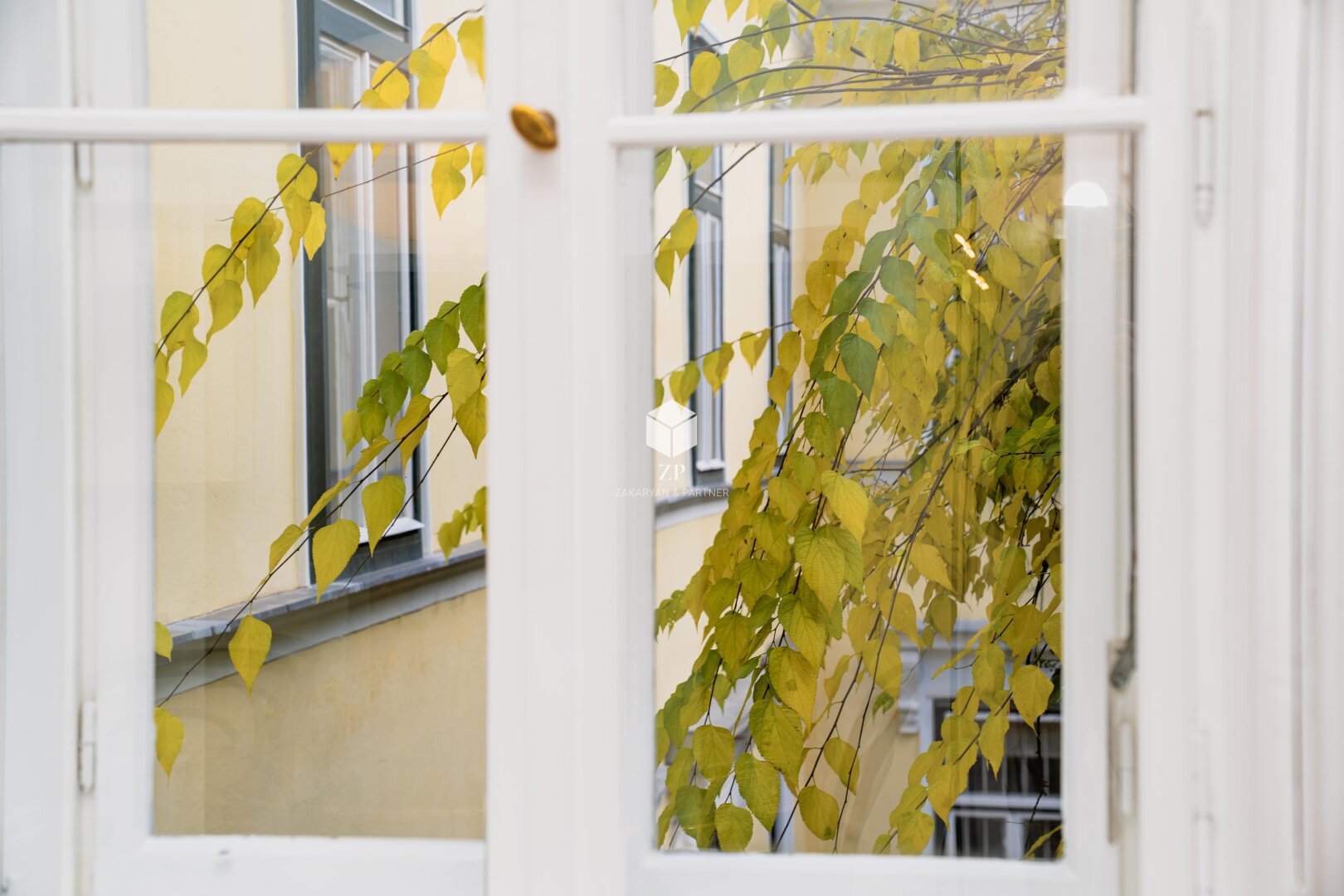 Palais Salm: Möblierte Luxus-Wohnung mit 2 Schlafzimmern!