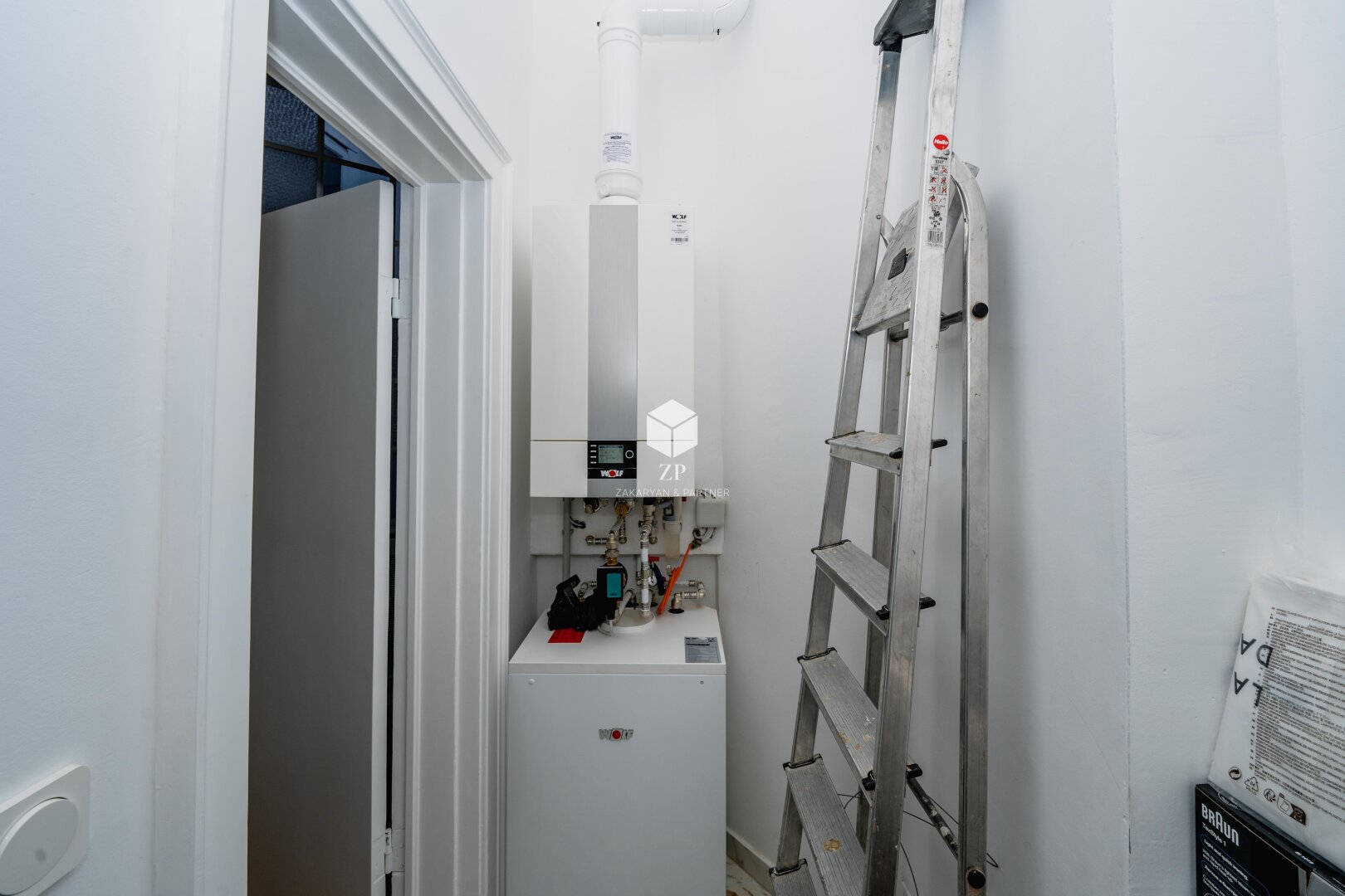 Palais Salm: Möblierte Luxus-Wohnung mit 2 Schlafzimmern!