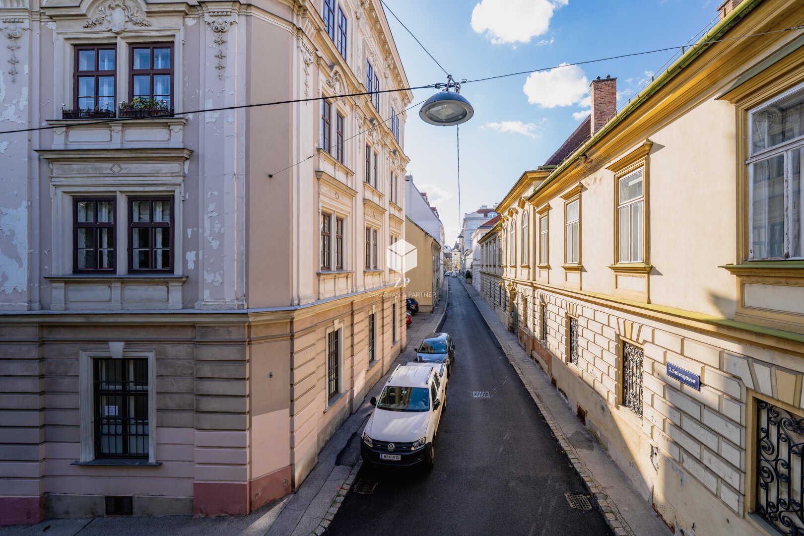 Palais Salm: Möblierte Luxus-Wohnung mit 2 Schlafzimmern!